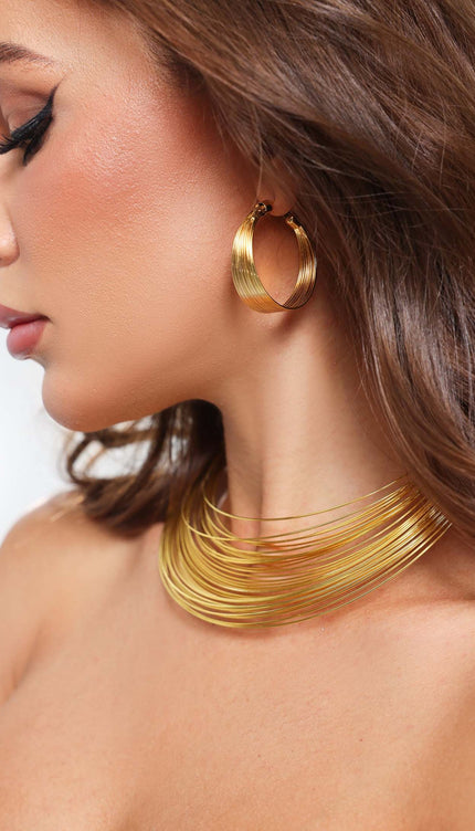 Mercedes Altın Renkli Küpe ve Kolye Seti