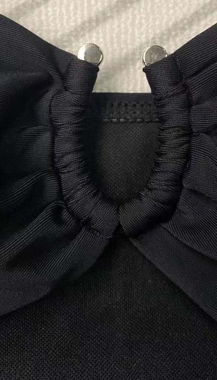 Askılı Metal Detaylı Mayo