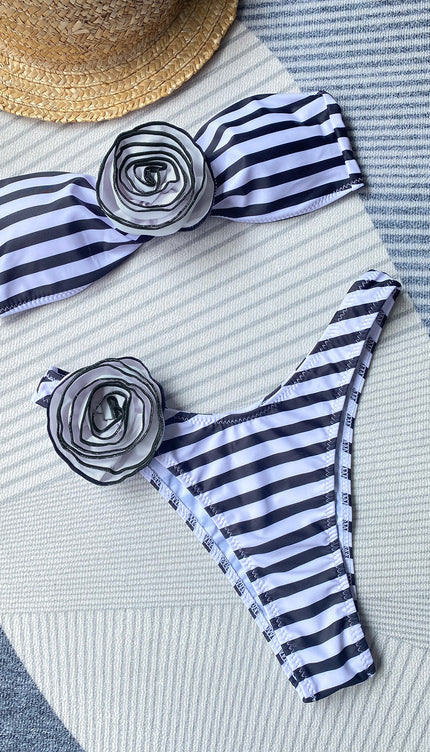 Gül Detay Bikini Takımı