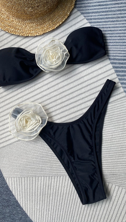 Gül Detay Bikini Takımı