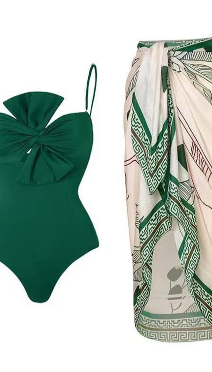 Kurdeleli Mayo ve Tropikal Baskılı Etek