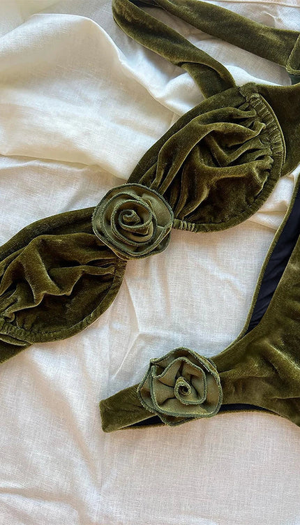 Çiçek Detaylı Bikini Takımı