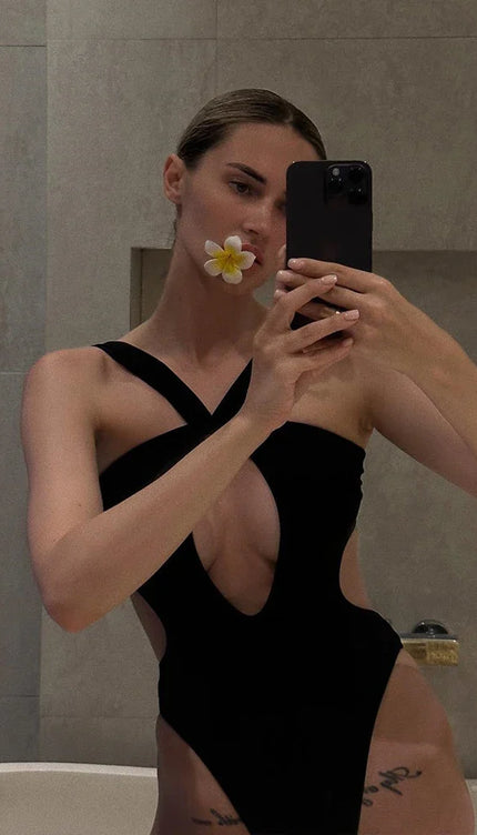 Göğüs Detaylı Mayokini