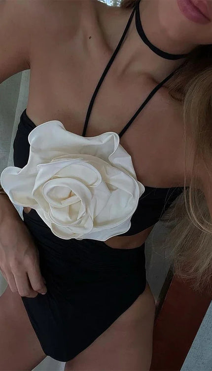 Göğüs Çiçekli Mayo