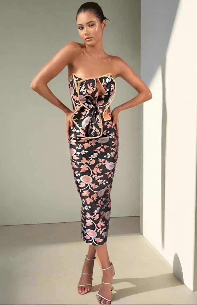 Zarif Çiçek Rüyası Elbise