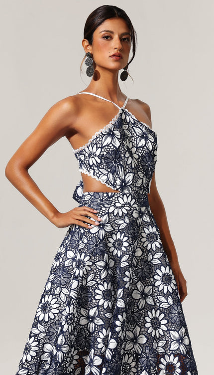 Çiçek Desenli Dantel Kolsuz Elbise