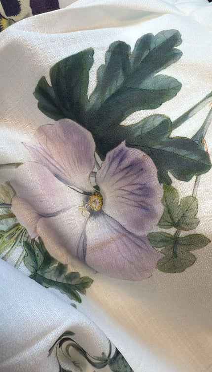 Blossom Whisper Desenli Takım